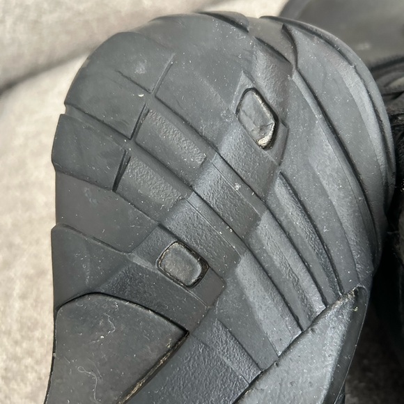 Keen Men’s Austin Shoes - Picture 4 of 6